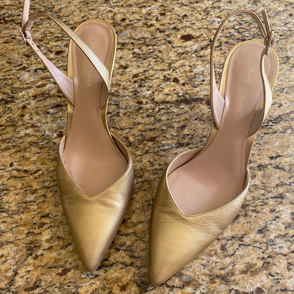 Size 8, gold, heels, beautiful, holiday, Christmas, wedding, Stuart Weitzman